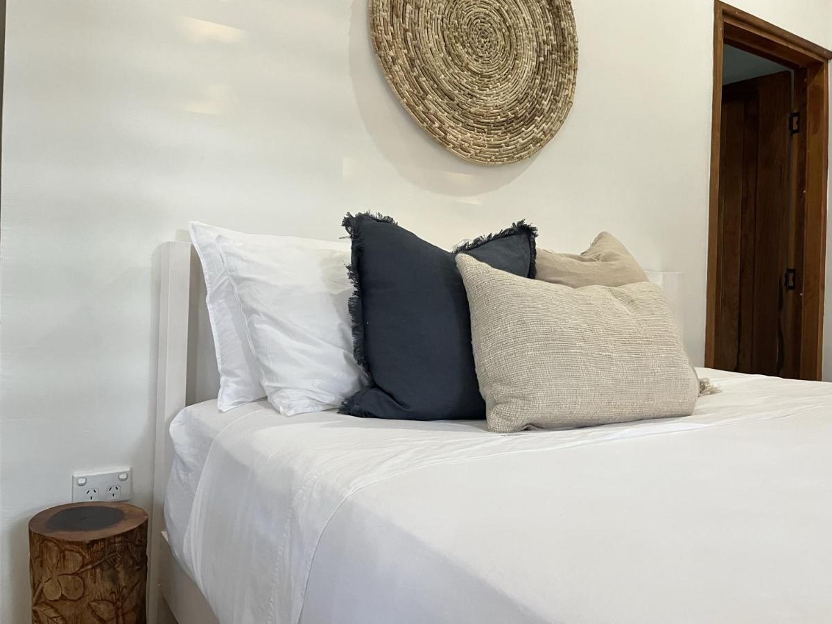 Lope Lope Beach Bungalows Luganville Kültér fotó
